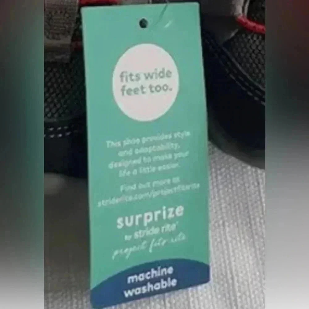 Surprize Made By STRIDE RITE - Picture 11 of 12